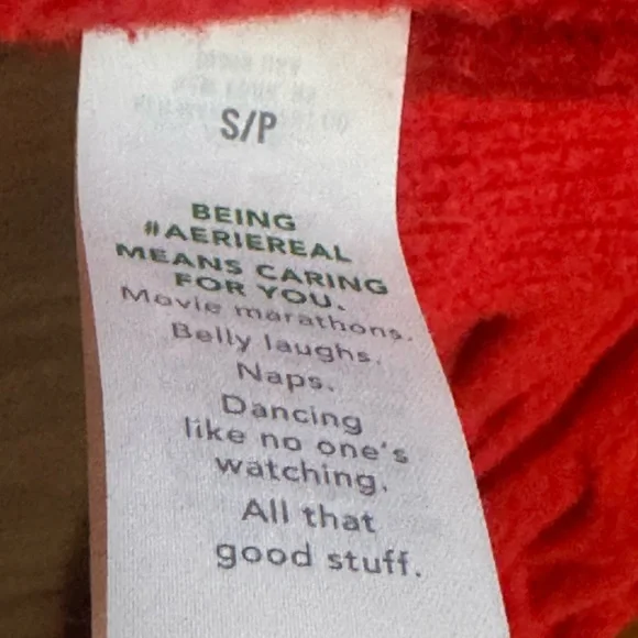 Aerie unREAL Cable Crew Sweater Oversized Solid Red Women's Size Small Cozy - Picture 12 of 14